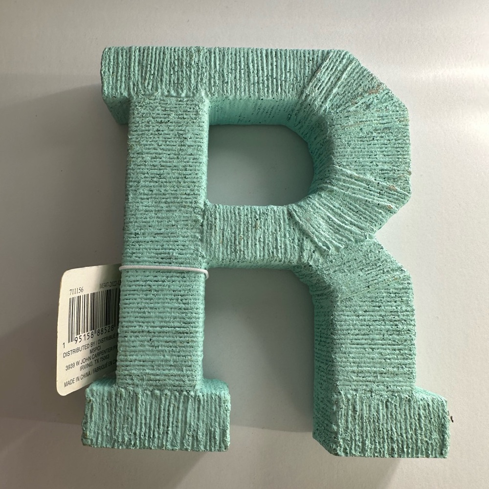 Decorative Mint Green Letter “R” Textured Home or Office Décor Accent